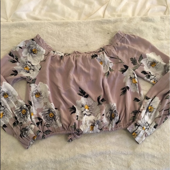 off the shoulder floral crop top - Picture 3 of 3